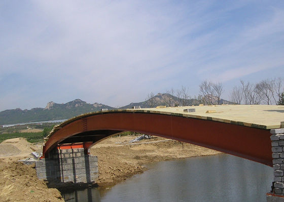 Q355B การก่อสร้างสะพานโครงสร้างเหล็กชุบสังกะสีสำเร็จรูป