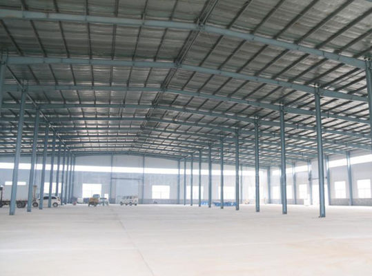 อาคารสำเร็จรูปโครงสร้างเหล็ก Fab. โรงรถสำหรับจอดรถบรรทุกขนาด 1,000 ตร.ม. ในเคนยา