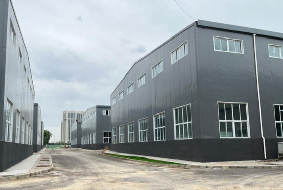 อาคารสำนักงานสำเร็จรูปเชิงพาณิชย์โครงพอร์ทัลเหล็กน้ำหนักเบา Q355B