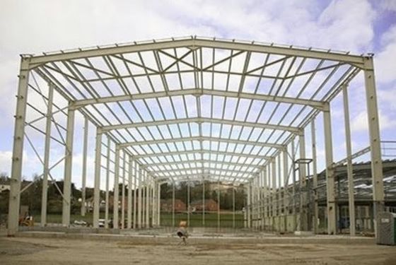 อาคารเหล็กที่ออกแบบได้อย่างมีประสิทธิภาพ ด้วย Purlin C / Z-Section Steel Industrial Storage