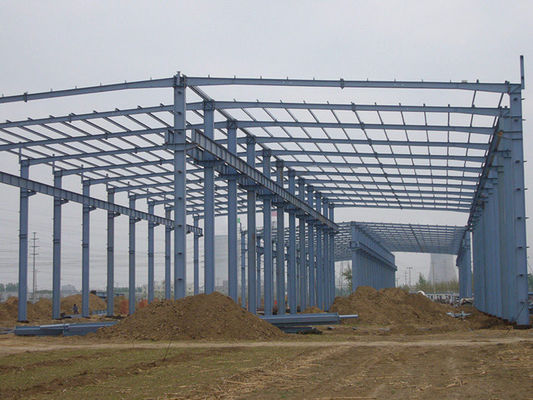 โครงสร้างโลหะ Prefabricated โรงงานโครงสร้างเหล็ก พร้อมโครงสร้างประตูและการปิด