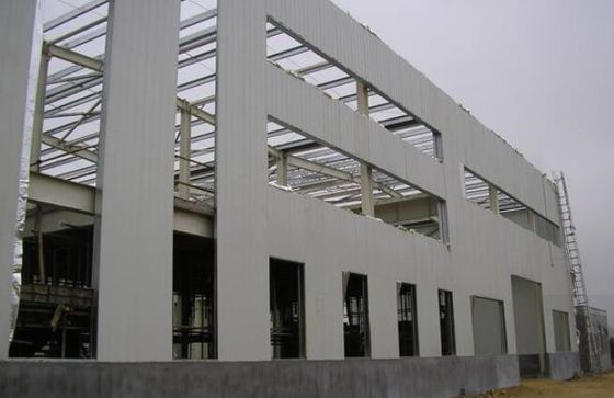 โครงสร้างเหล็ก Prefab อาคารโรงงานโกดัง กันลม