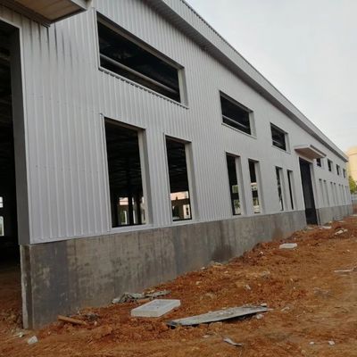 โรงงานออกแบบทันสมัย อาคาร โครงสร้างเหล็กช่าง