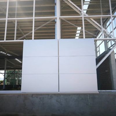 Prefab Long Span Steel Frame Warehouse อุตสาหกรรมที่มีการออกแบบตามความต้องการ