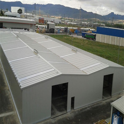 คลังสินค้าเหล็ก Prefab โหลดร้อนสําหรับหลังคาชันที่มีความจุแรง