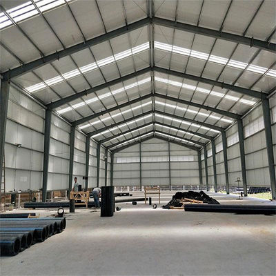 โครงสร้างเหล็กส่วน H welded โกดังสําหรับหุ้มหลังคาและผนังแผ่นแซนด์วิช
