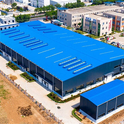 การออกแบบการออกแบบ โรงงานโครงสร้างเหล็ก ด้วยวัสดุ Q355 และประตูเลื่อน